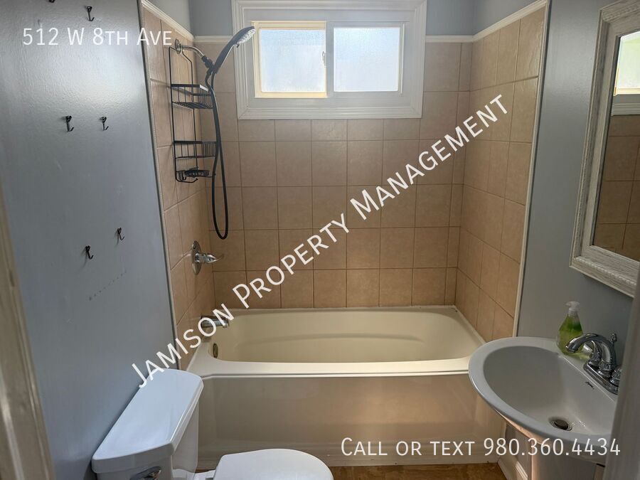Lovely 3 Bed Cottage in Gastonia property image