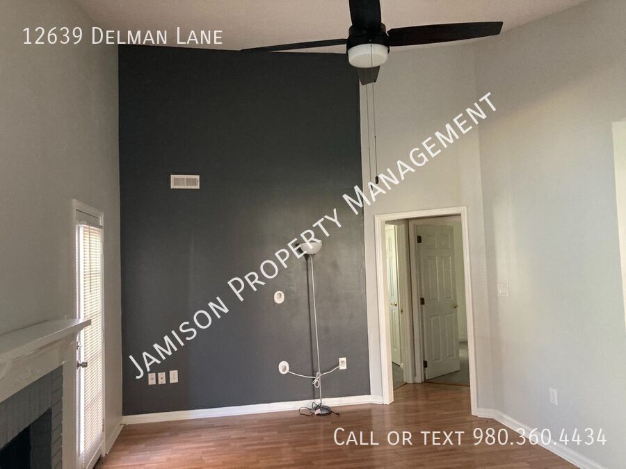 Lovely 3 Bed 2 Bath Ranch Home in Pineville property image
