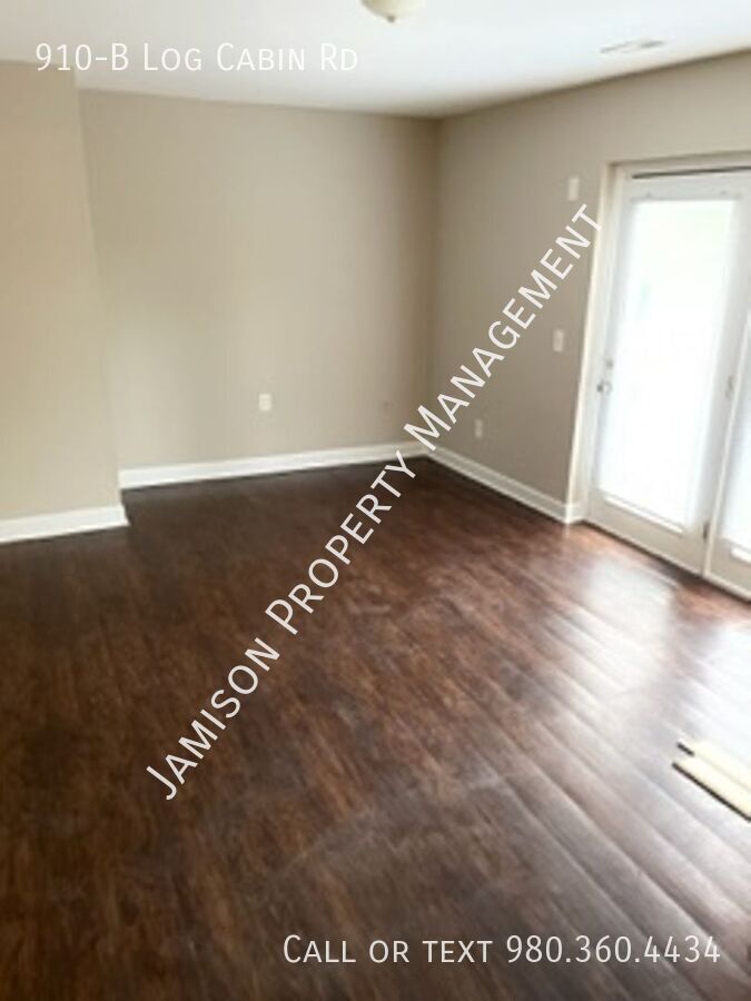 Clean & Fresh ready to move in! property image