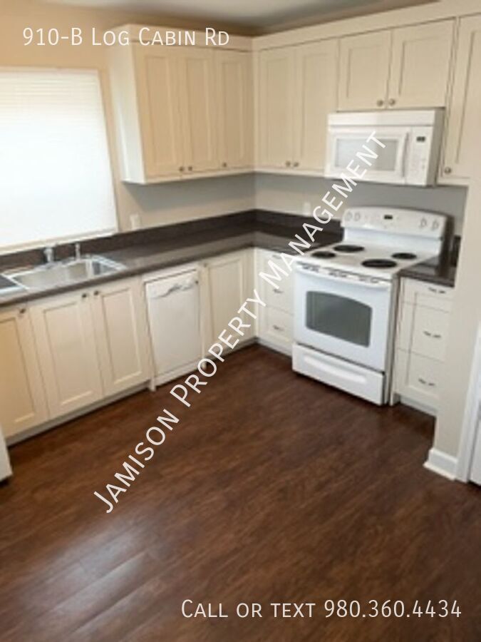 Clean & Fresh ready to move in! property image