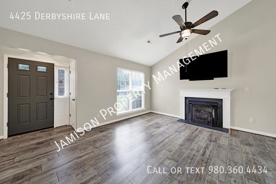 Charming 3 Bed 2 Bath Ranch Home in Matthews! property image