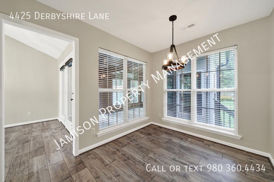 Charming 3 Bed 2 Bath Ranch Home in Matthews! property image