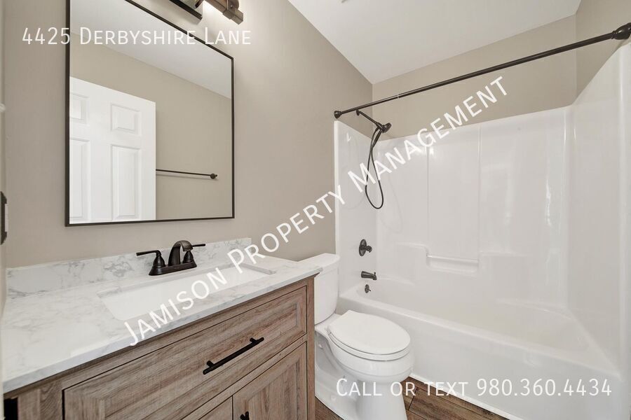 Charming 3 Bed 2 Bath Ranch Home in Matthews! property image