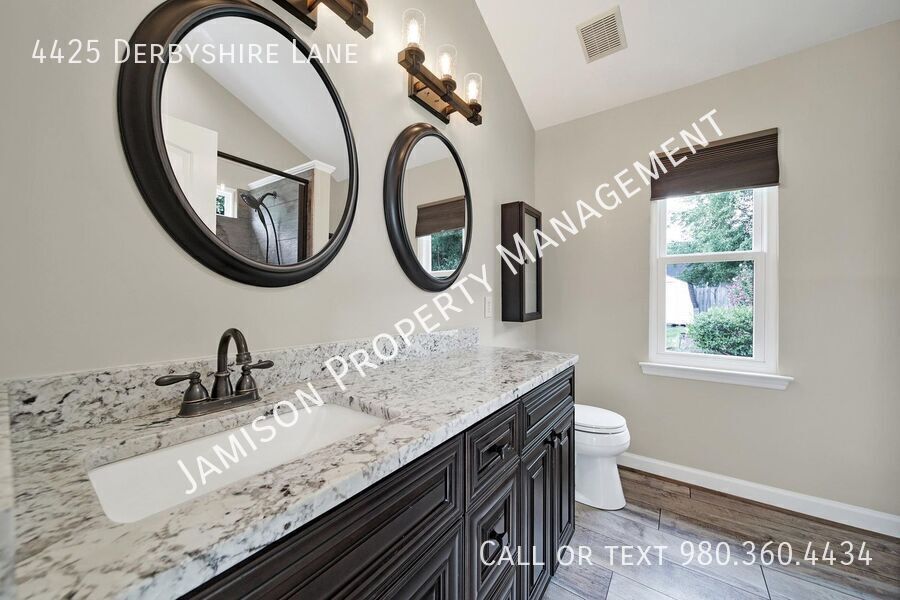 Charming 3 Bed 2 Bath Ranch Home in Matthews! property image