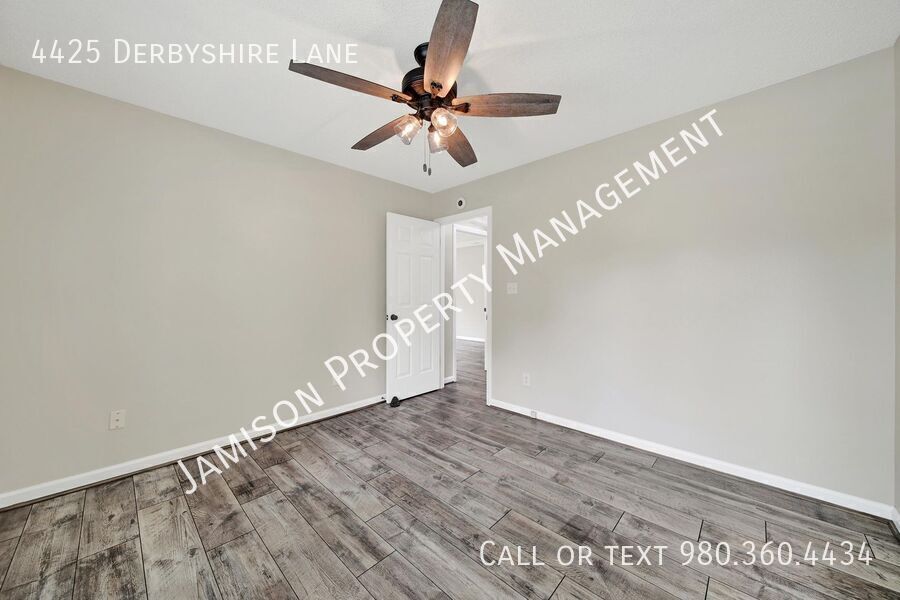 Charming 3 Bed 2 Bath Ranch Home in Matthews! property image