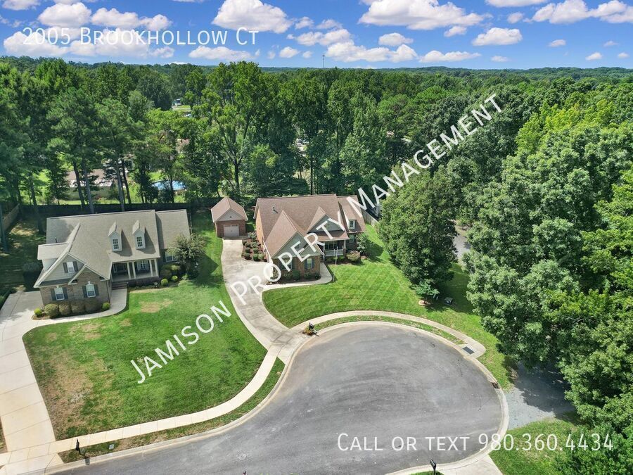 Gorgeous 3 Bed 2 Bath Home in Indian Trail! property image