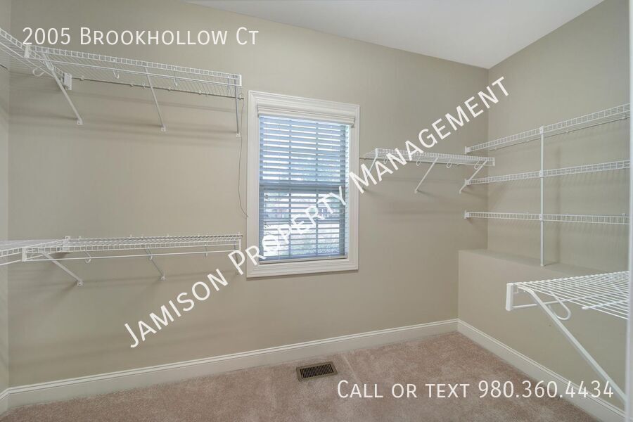 Gorgeous 3 Bed 2 Bath Home in Indian Trail! property image
