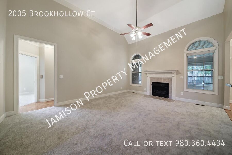 Gorgeous 3 Bed 2 Bath Home in Indian Trail! property image