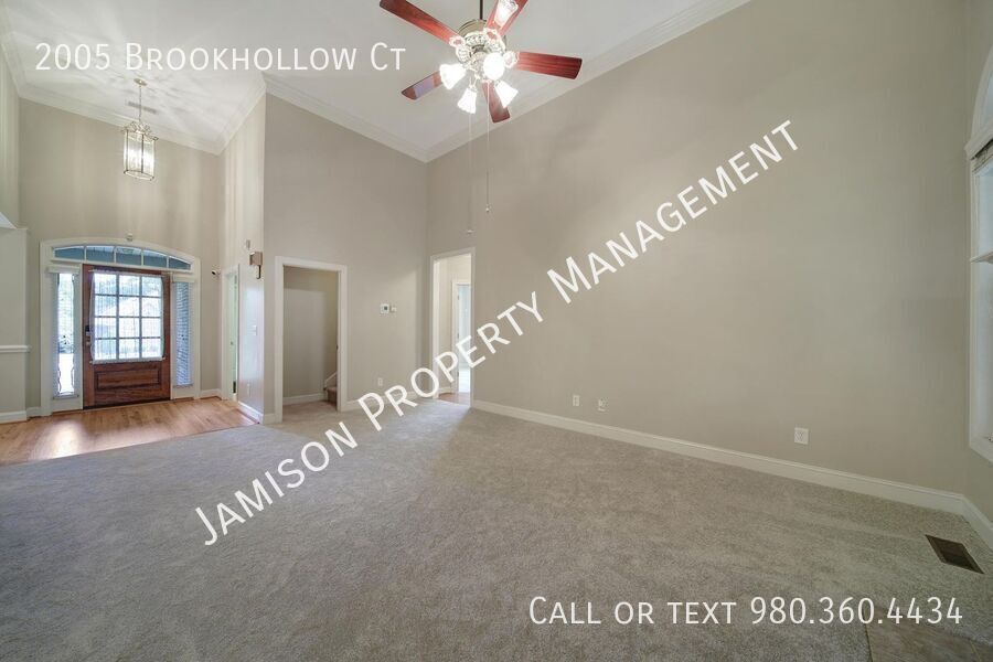 Gorgeous 3 Bed 2 Bath Home in Indian Trail! property image
