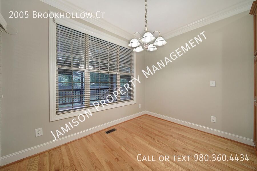 Gorgeous 3 Bed 2 Bath Home in Indian Trail! property image