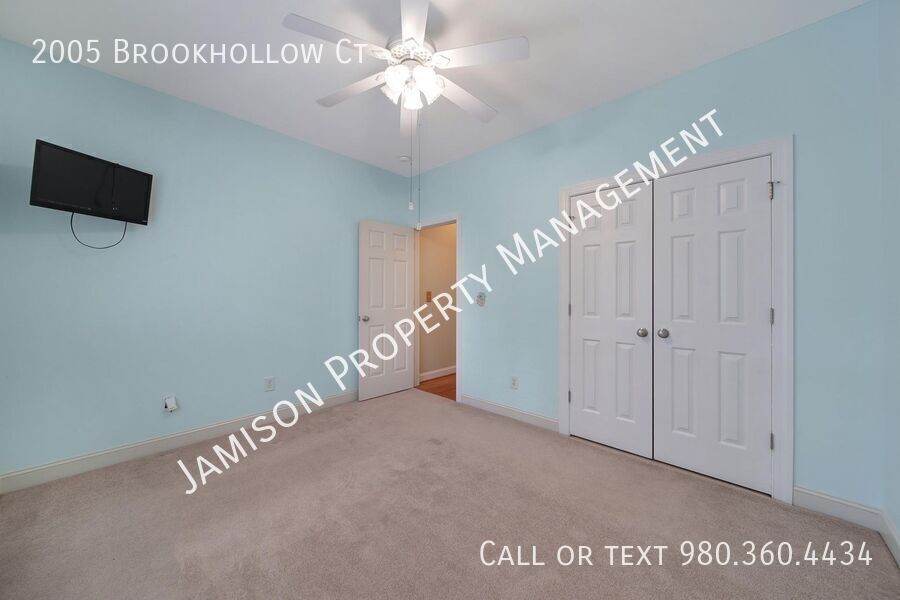 Gorgeous 3 Bed 2 Bath Home in Indian Trail! property image