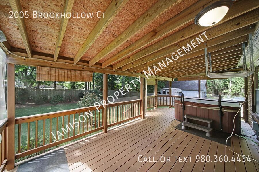 Gorgeous 3 Bed 2 Bath Home in Indian Trail! property image