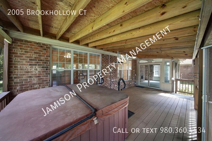 Gorgeous 3 Bed 2 Bath Home in Indian Trail! property image