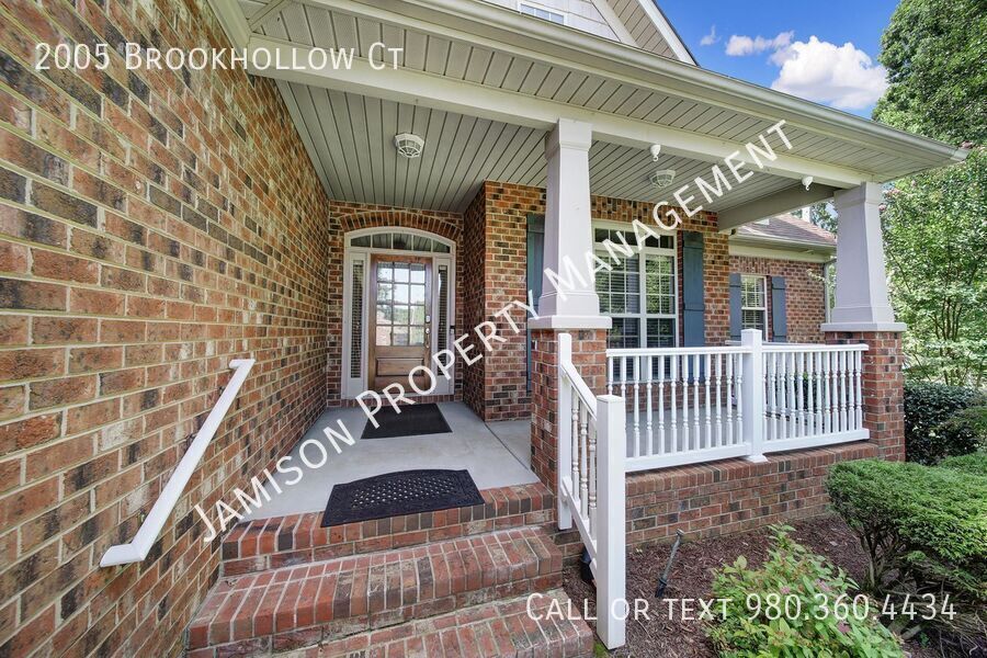Gorgeous 3 Bed 2 Bath Home in Indian Trail! property image
