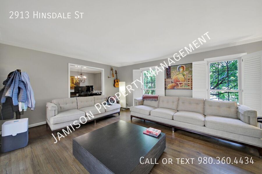 Lovely 3 Bed 2 Bath Ranch Home in South Park! property image