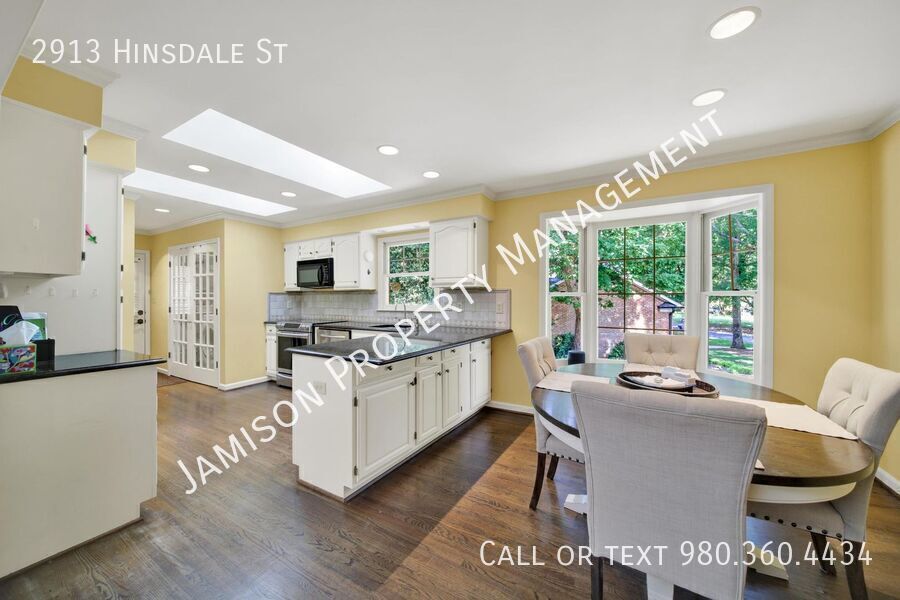 Lovely 3 Bed 2 Bath Ranch Home in South Park! property image