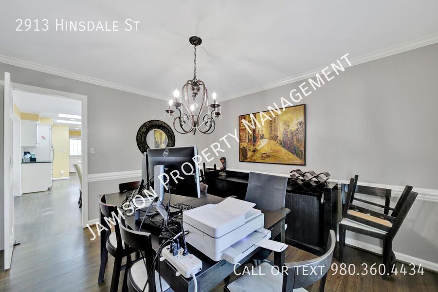 Lovely 3 Bed 2 Bath Ranch Home in South Park! property image