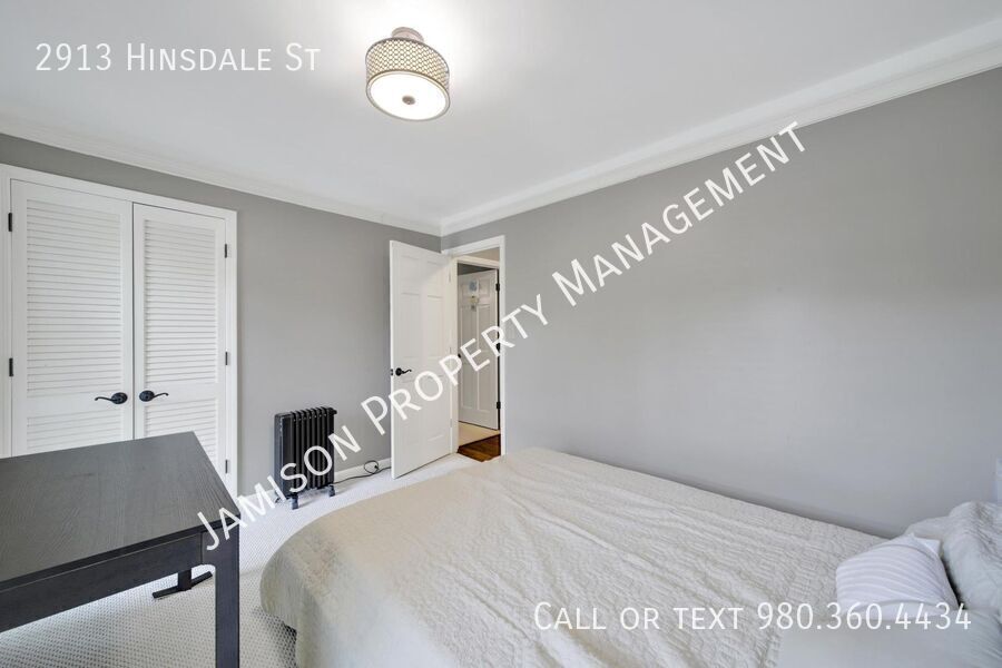 Lovely 3 Bed 2 Bath Ranch Home in South Park! property image