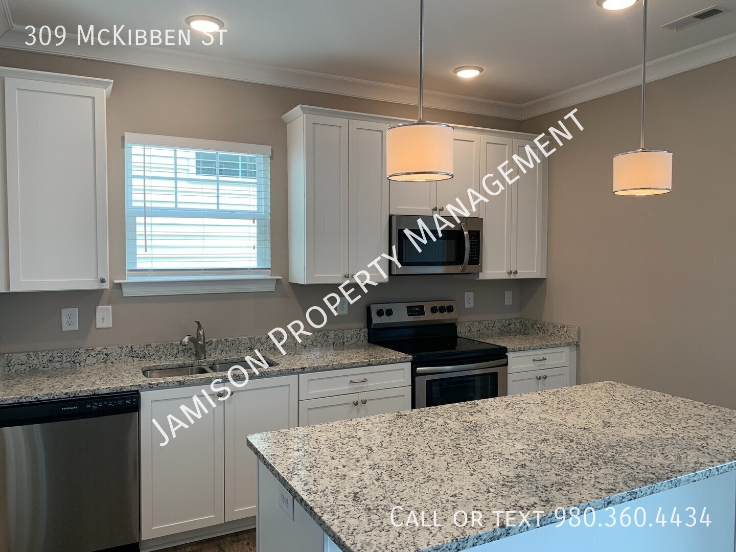 Beautiful home in the heart of Historic Waxhaw property image