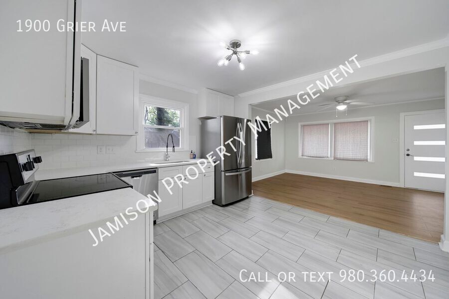 Gorgeous 3 Bed Ranch Home in Charlotte! property image