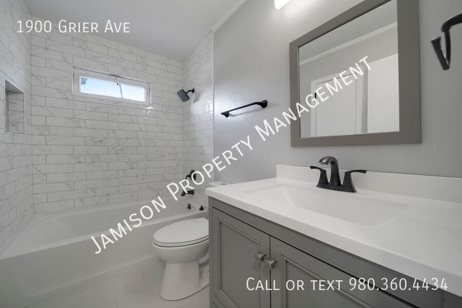 Gorgeous 3 Bed Ranch Home in Charlotte! property image