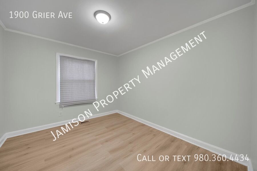 Gorgeous 3 Bed Ranch Home in Charlotte! property image