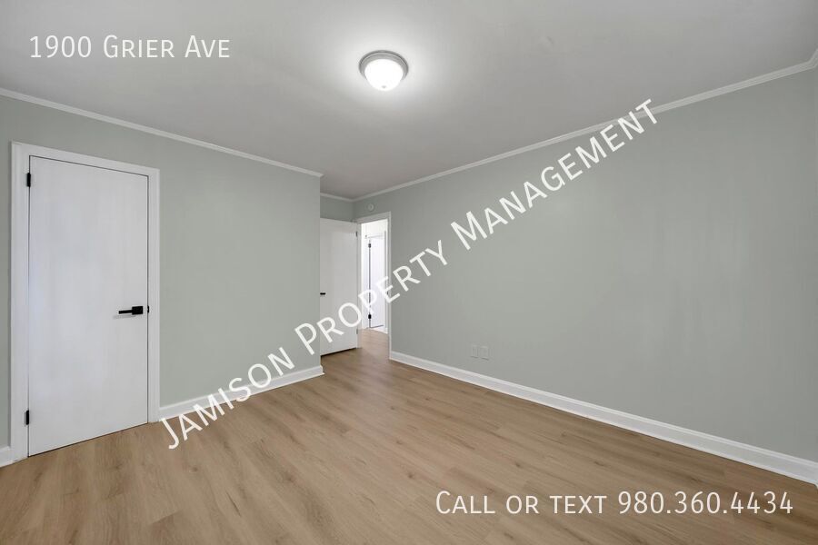 Gorgeous 3 Bed Ranch Home in Charlotte! property image