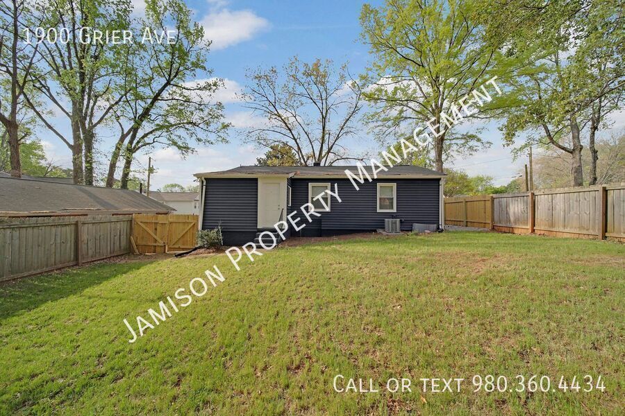 Gorgeous 3 Bed Ranch Home in Charlotte! property image