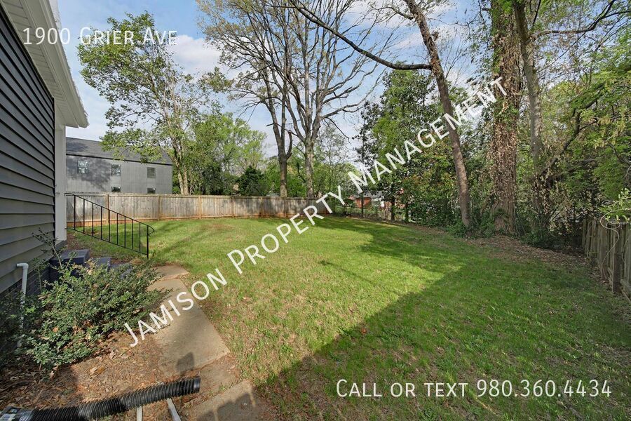 Gorgeous 3 Bed Ranch Home in Charlotte! property image