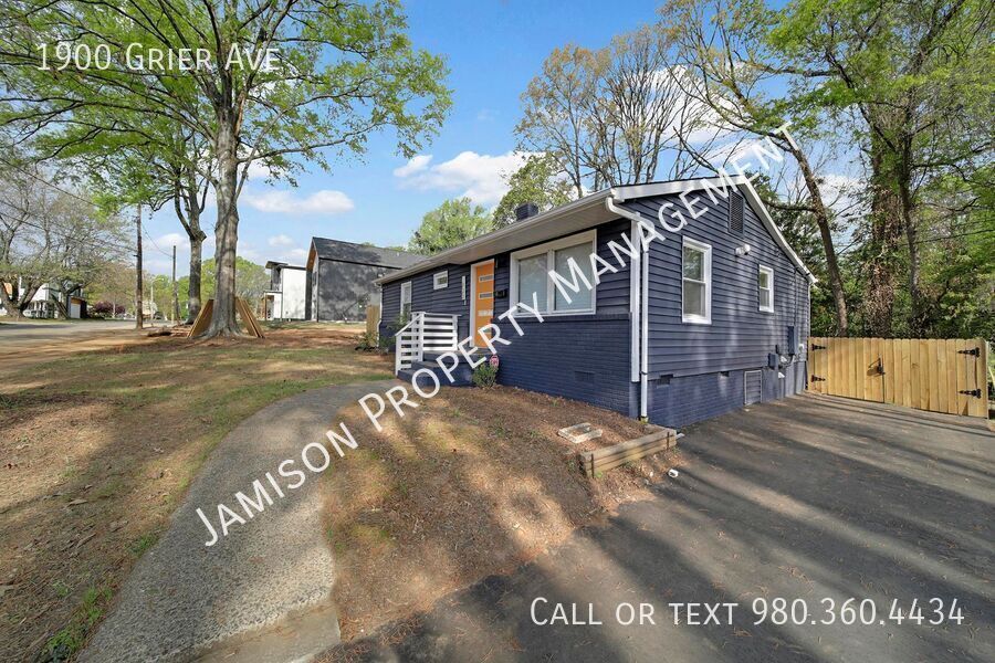 Gorgeous 3 Bed Ranch Home in Charlotte! property image