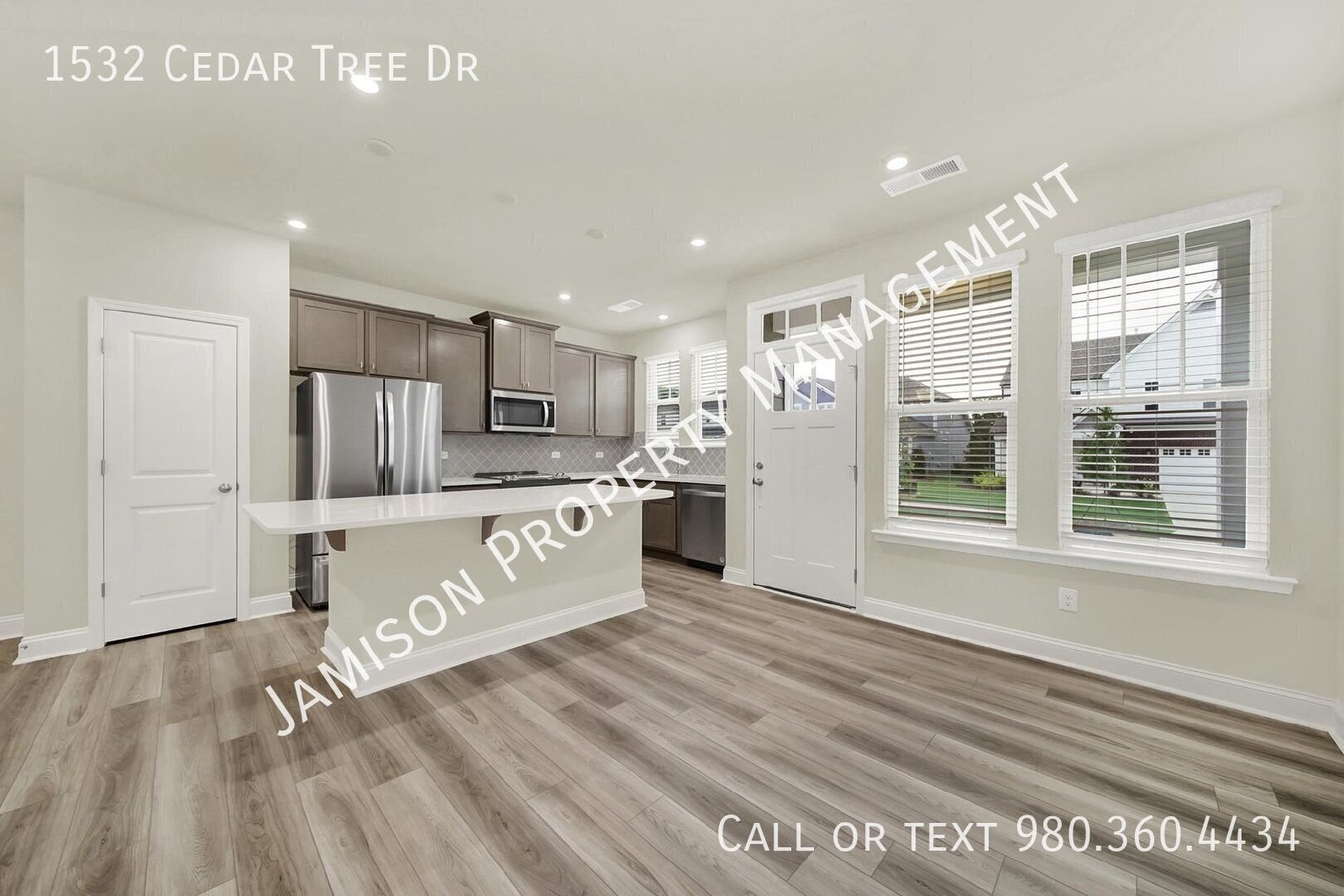 Lovely 3 Bed Townhome in Belmont! property image