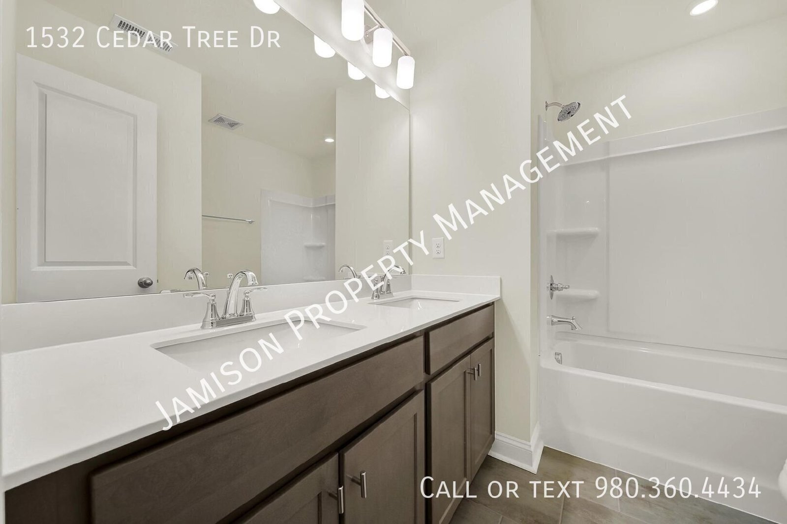Lovely 3 Bed Townhome in Belmont! property image