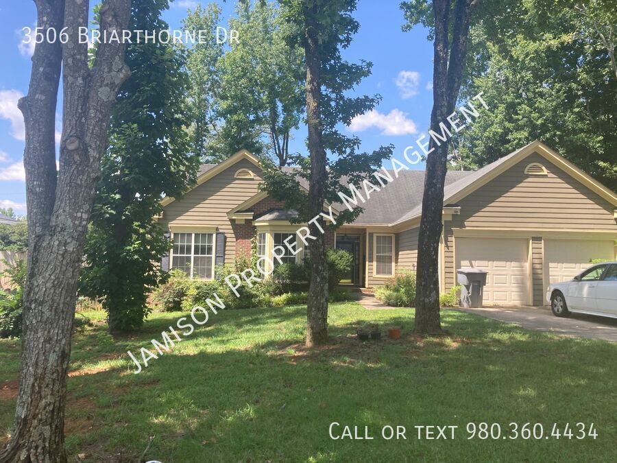 Three Bed Two Bath Home in Charlotte! property image