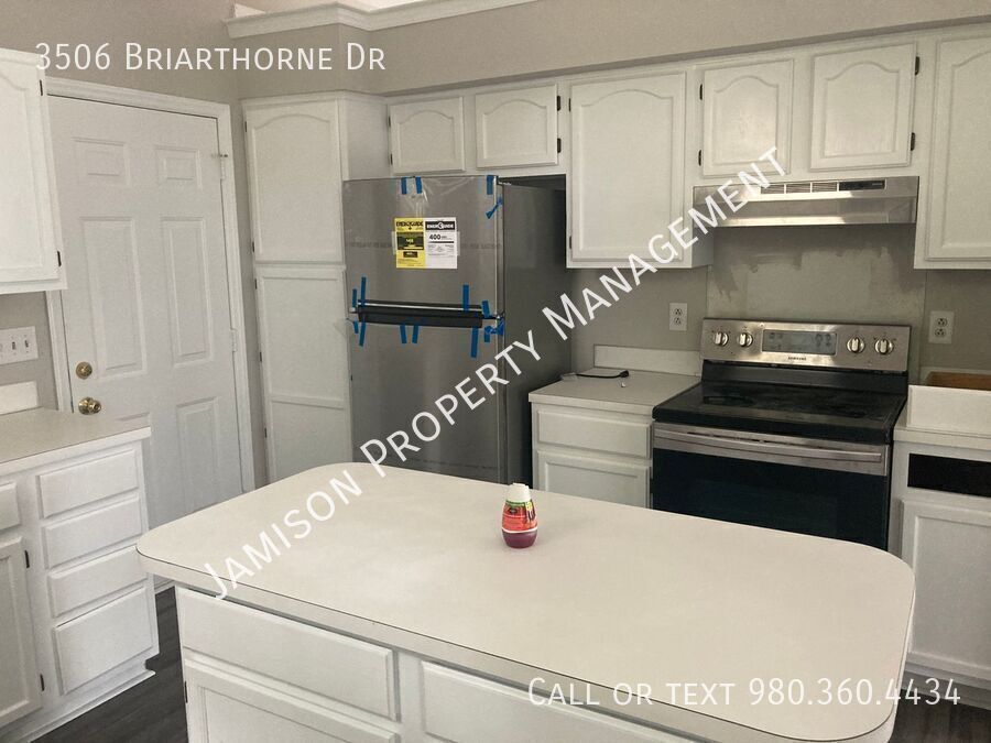 Three Bed Two Bath Home in Charlotte! property image
