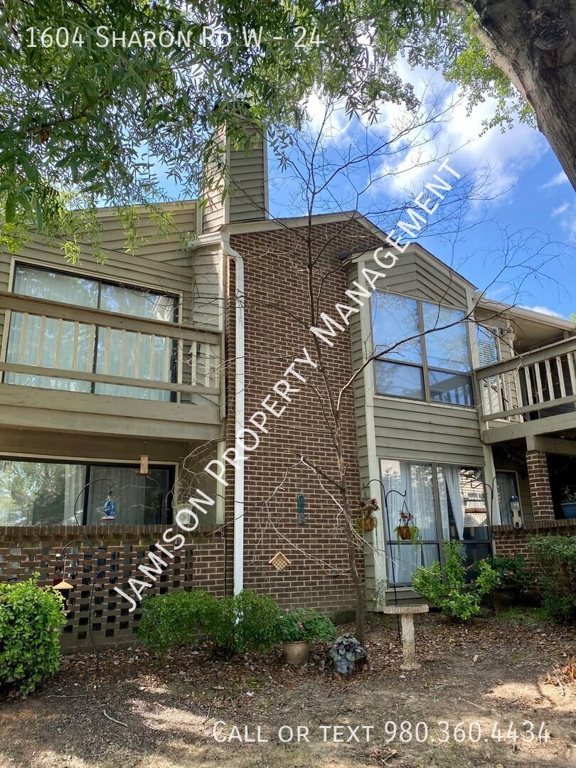 Lovely Two Bedroom Condo in Charlotte! property image