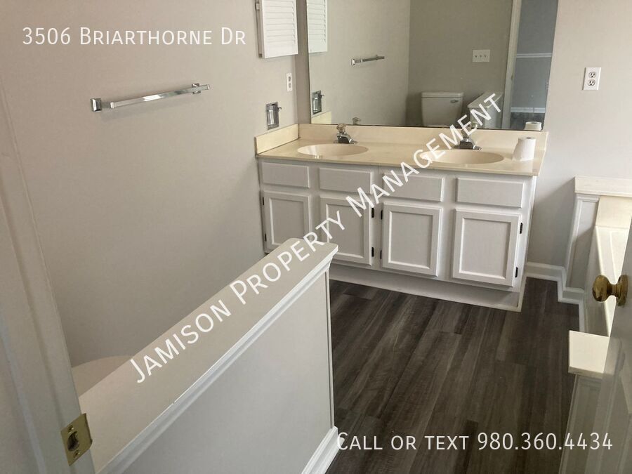 Three Bed Two Bath Home in Charlotte! property image