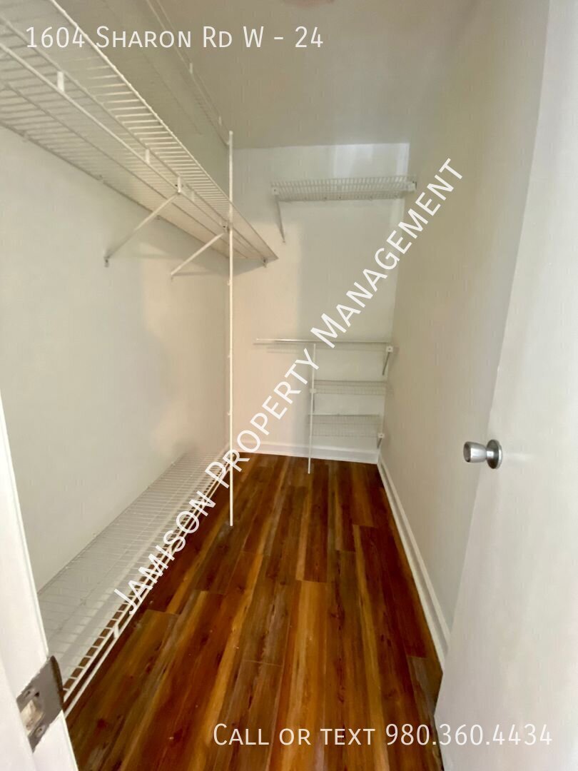 Lovely Two Bedroom Condo in Charlotte! property image